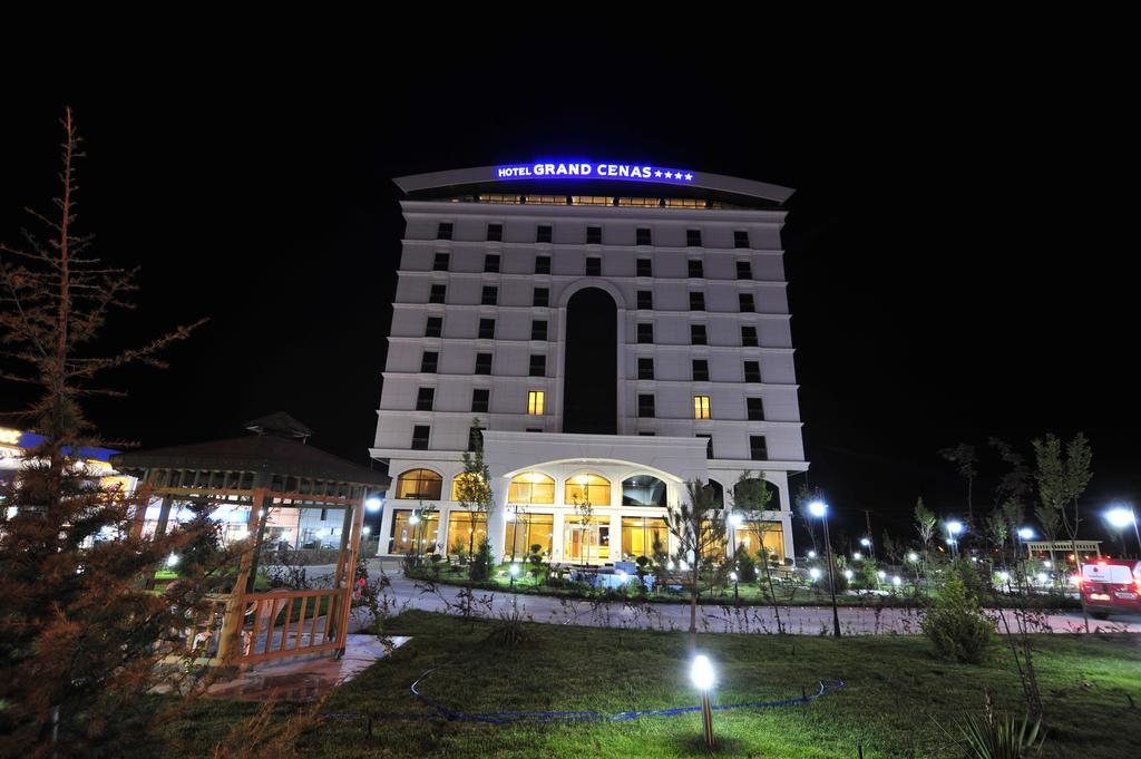 格兰德塞纳斯酒店 Agrı 外观 照片